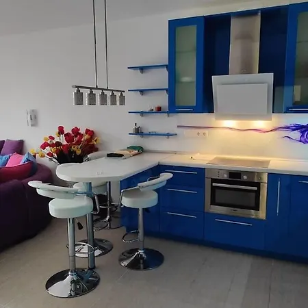 Life Private Apartment