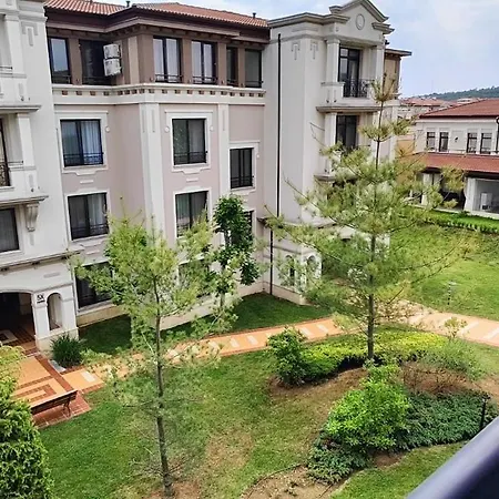 Apartment Life Private