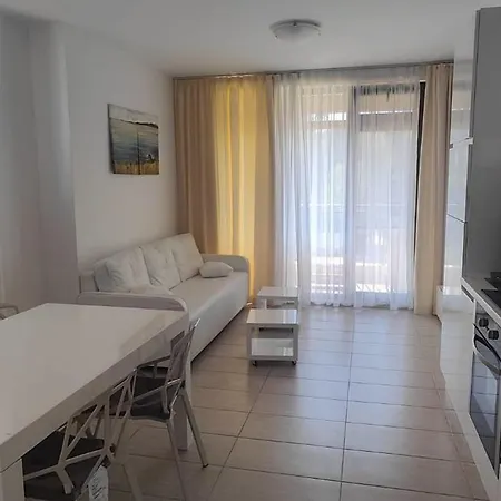Life Private Apartament *