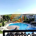 Life Private Апартаменты