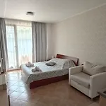 Life Private Созополь