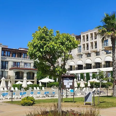 Life Private Apartman *