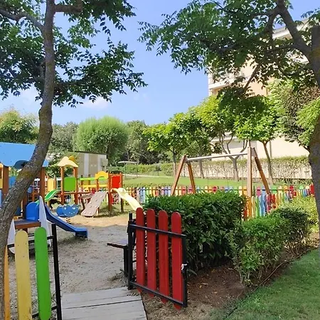 Apartment Life Private *